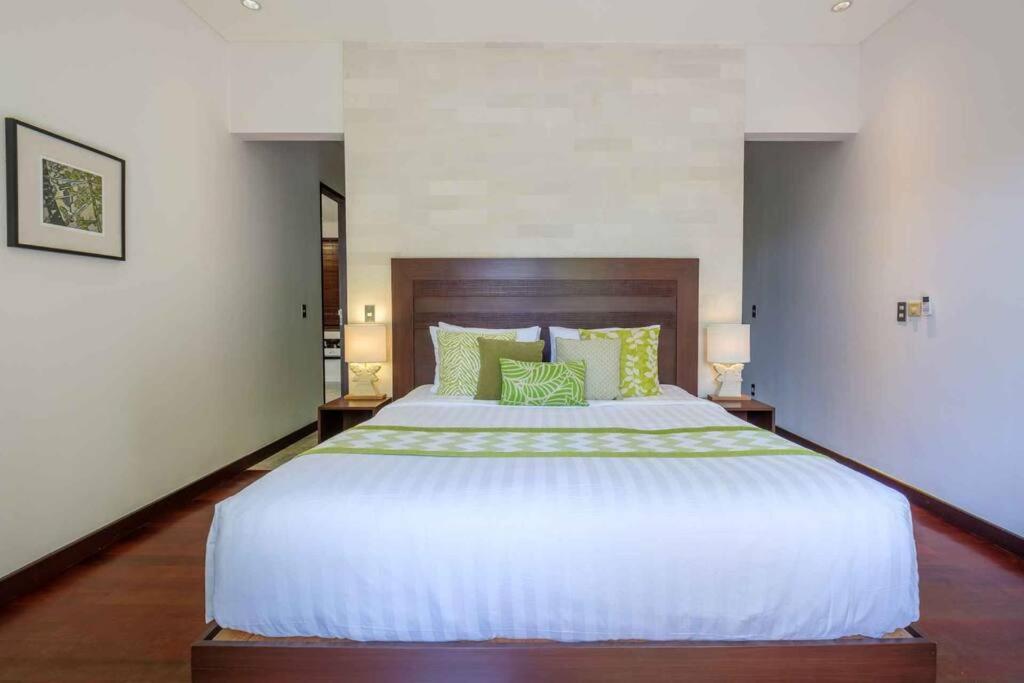 Kejora Beachfront Estate Sanur -Stunning Villa Eleven エクステリア 写真