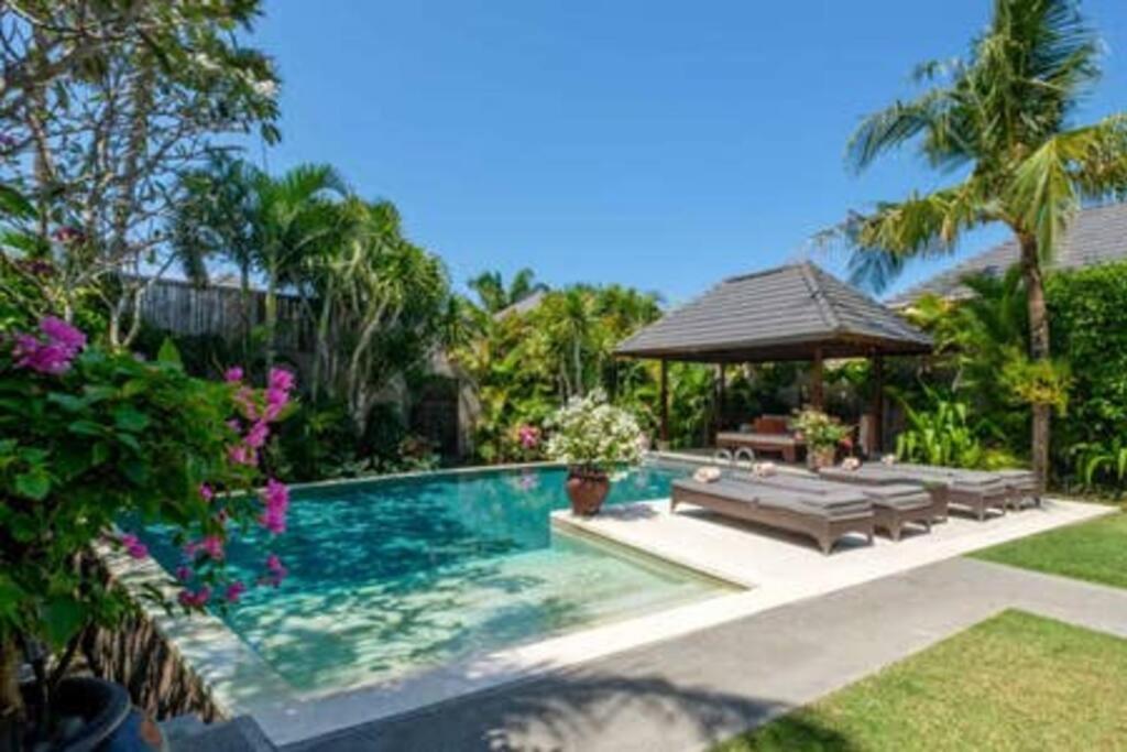 Kejora Beachfront Estate Sanur -Stunning Villa Eleven エクステリア 写真