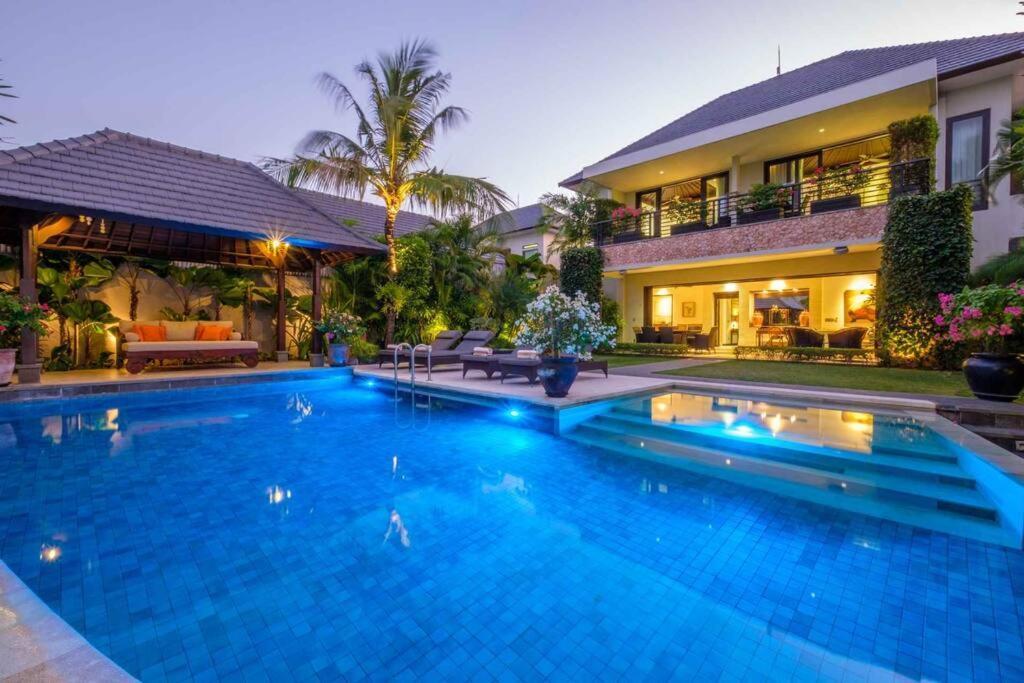 Kejora Beachfront Estate Sanur -Stunning Villa Eleven エクステリア 写真